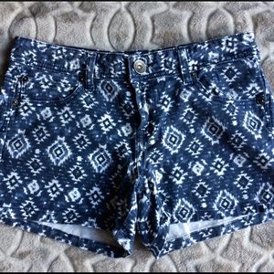 🌻Cotton On Blue print tribal festival shorts 6